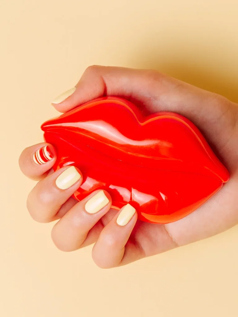 manichiura estetica Slatina